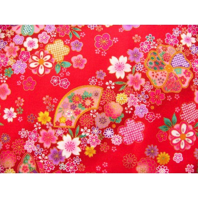 coupon tissu Japonais traditionnel 55x49cm fleuri doré fond rouge 9
