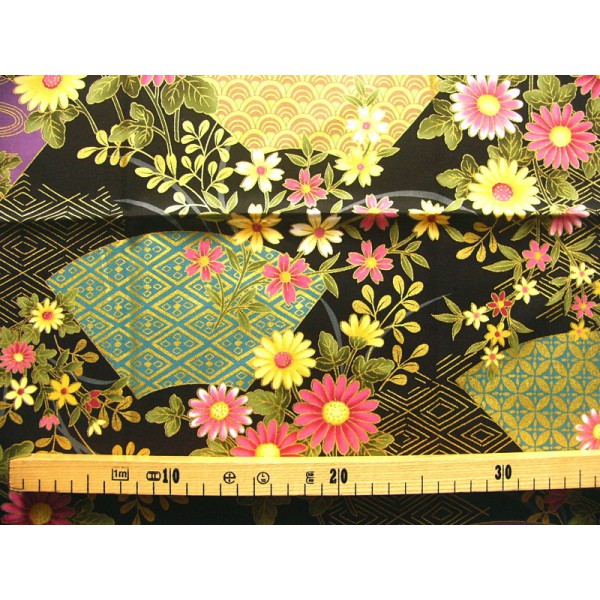 KINSEN coupon tissu Japonais 55x49cm éventail fleur doré noir 49