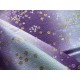 coupon tissu Chirimen Japonais traditionnel 55x49cm fleuri doré fond violet et bleu clair 70